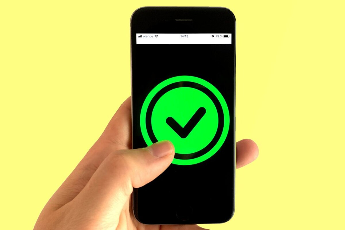 Passkeys Explained: How to Log In Without Passwords (and What to Do When Something Goes Wrong)